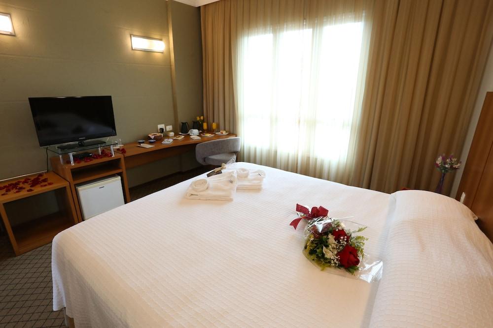 Bourbon Convention Hotel 주앵빌 외부 사진